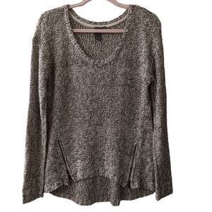 𝅺quinn Scoop Neck Grey Pullover Zipper Accent Sweater size large